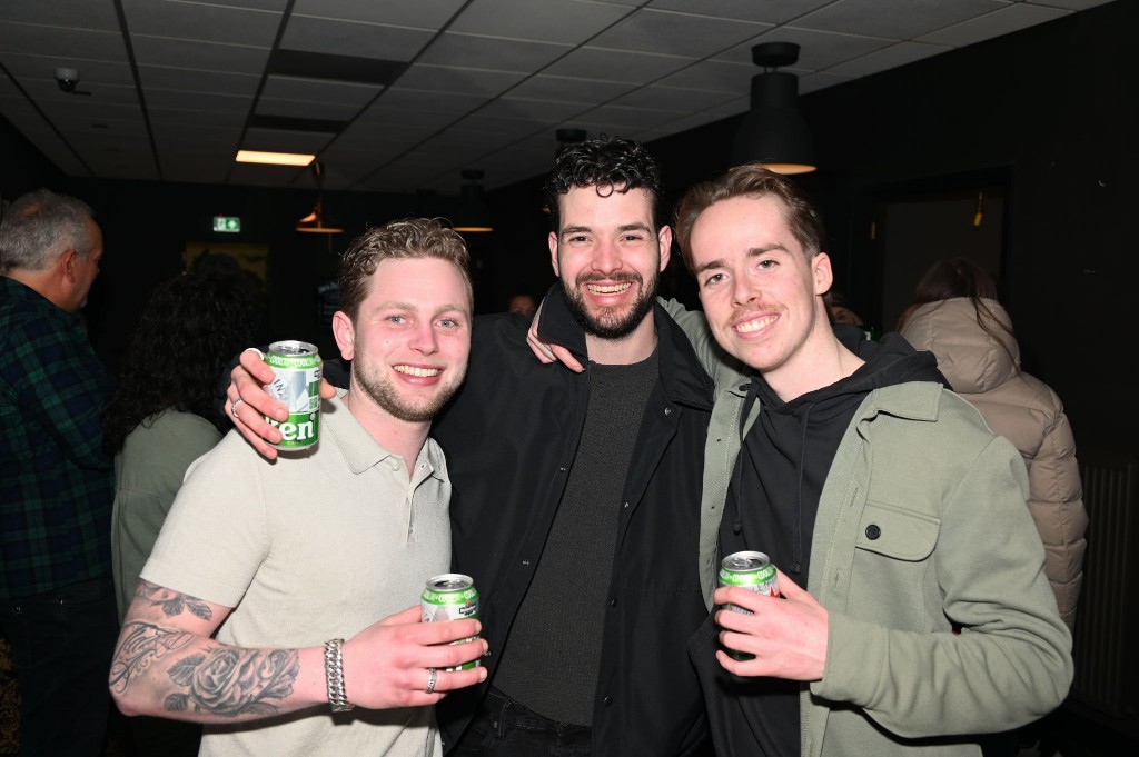 ../Images/10 jaar Ro's Barbershop 406.jpg